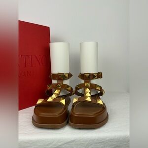 Valentino Roman Stud Leather Platforms - 37